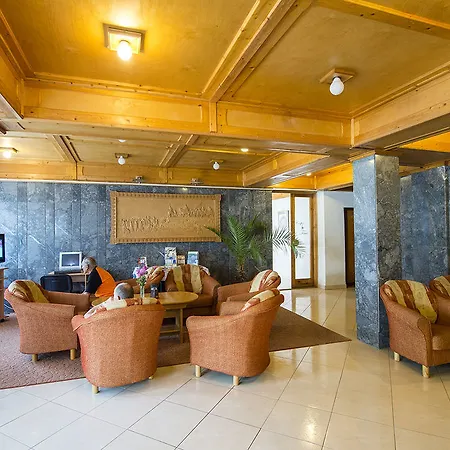 Hotel Majerik 3*