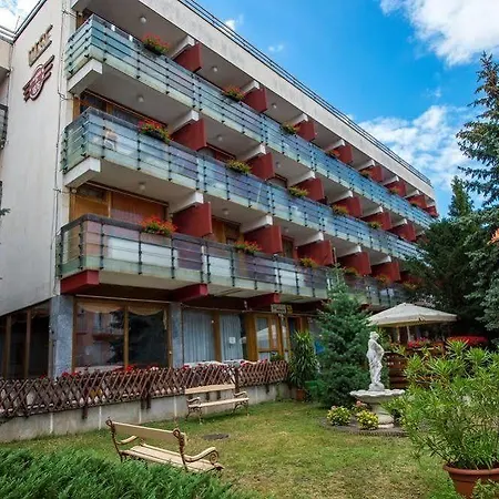 Majerik Hotel 3*