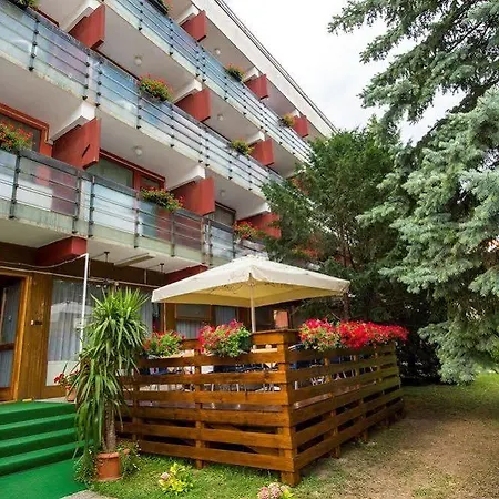 Majerik 3*