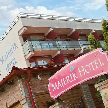Hotel Majerik