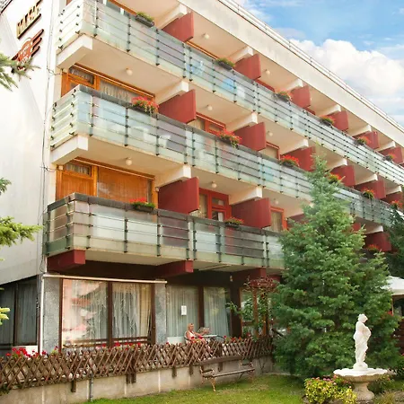 Hotel Majerik